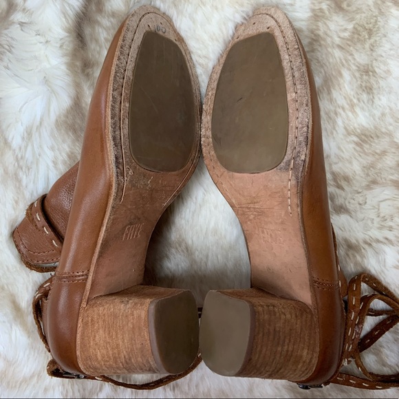 Frye Leather Cutout Booties, sz. 10 - Picture 5 of 8